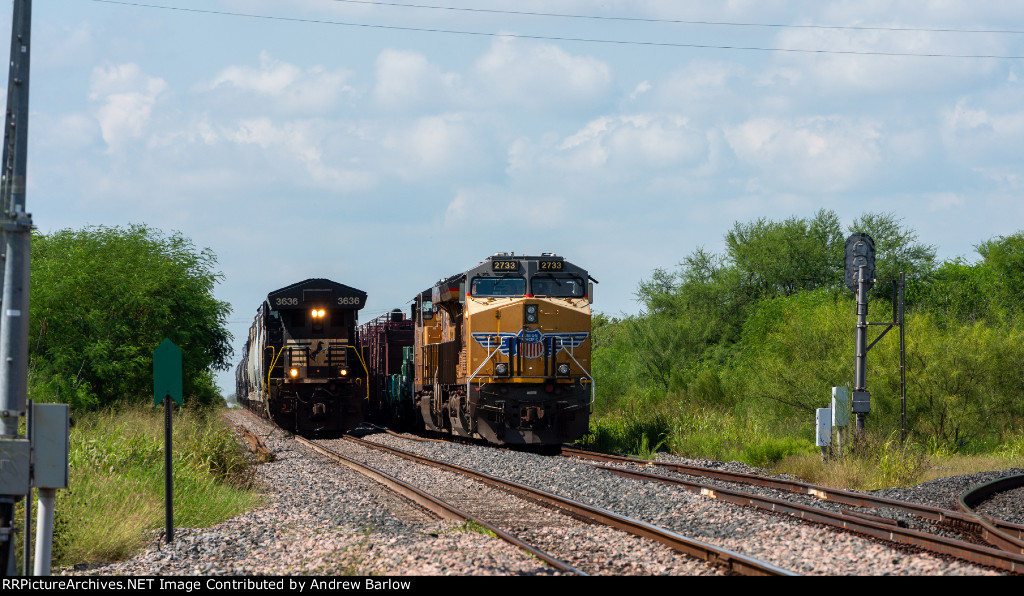 NS Running Backward on the UP Brownsville Sub